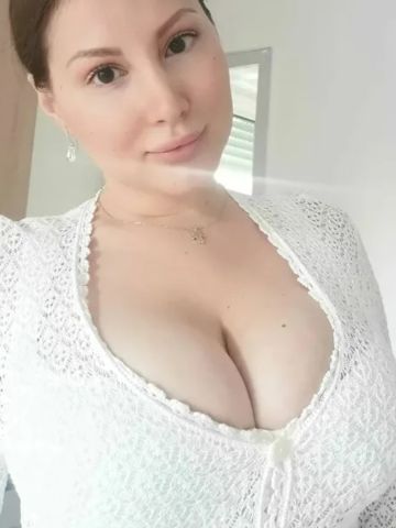 Проститутка Амелия
